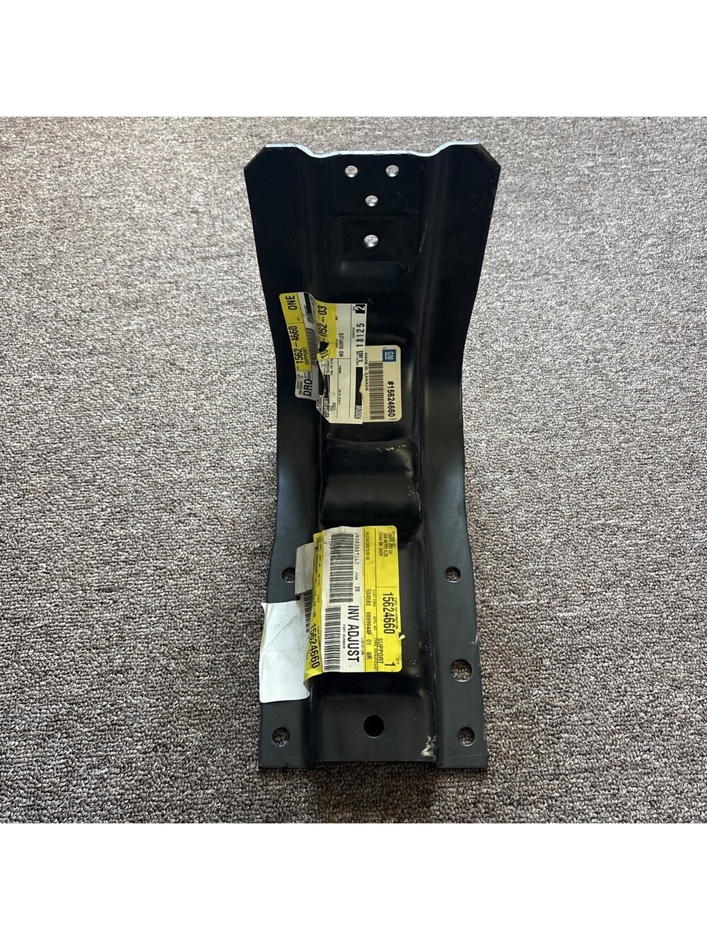 NOS OEM GM 15624660 Fuel Tank Support